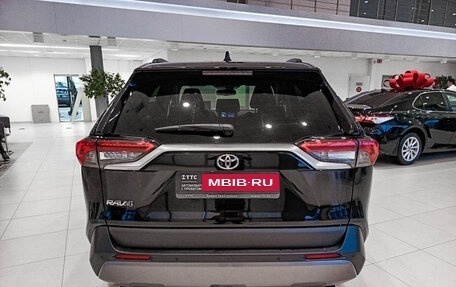 Toyota RAV4, 2021 год, 3 650 000 рублей, 7 фотография