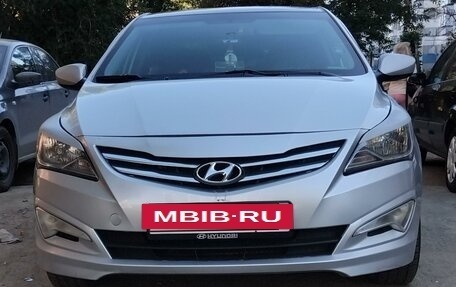 Hyundai Solaris II рестайлинг, 2015 год, 430 000 рублей, 15 фотография