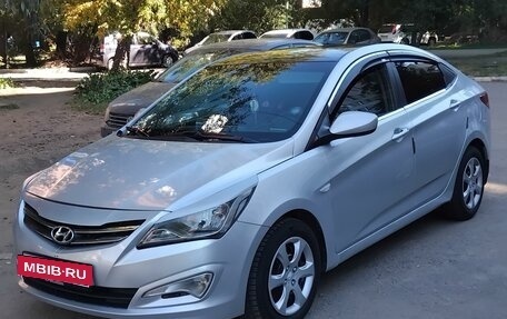 Hyundai Solaris II рестайлинг, 2015 год, 430 000 рублей, 14 фотография