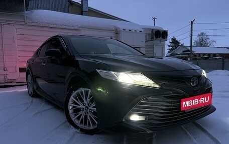 Toyota Camry, 2019 год, 3 275 000 рублей, 6 фотография