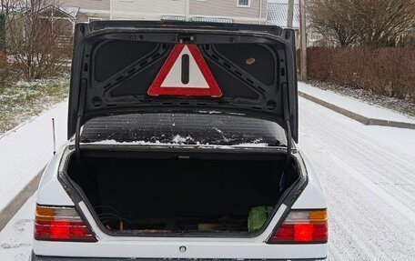 Mercedes-Benz W124, 1988 год, 350 000 рублей, 6 фотография