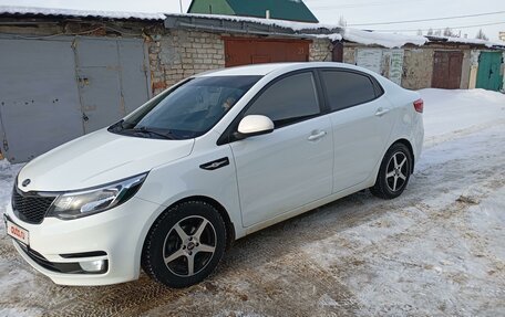 KIA Rio III рестайлинг, 2016 год, 1 400 000 рублей, 2 фотография