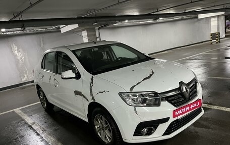 Renault Logan II, 2018 год, 1 100 000 рублей, 2 фотография