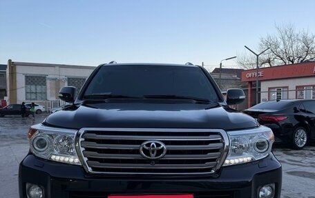 Toyota Land Cruiser 200, 2013 год, 3 880 000 рублей, 2 фотография