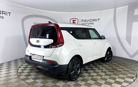 KIA Soul III, 2021 год, 1 930 000 рублей, 6 фотография