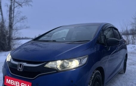 Honda Fit III, 2016 год, 850 000 рублей, 1 фотография