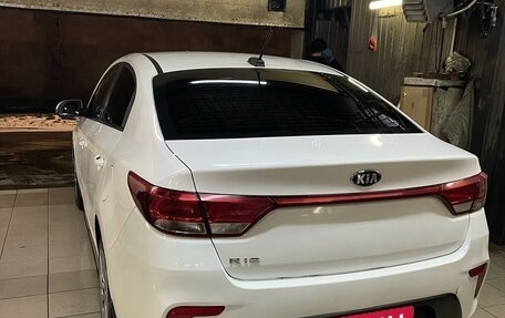 KIA Rio IV, 2018 год, 770 000 рублей, 2 фотография