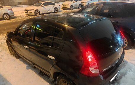 Renault Sandero I, 2013 год, 670 000 рублей, 2 фотография