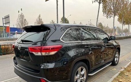 Toyota Highlander III, 2021 год, 3 320 000 рублей, 5 фотография