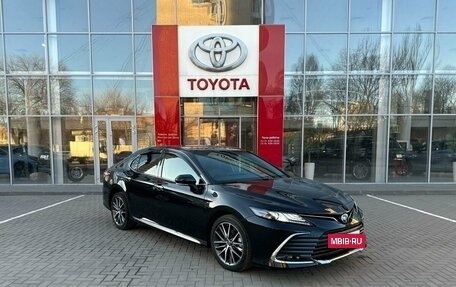 Toyota Camry, 2023 год, 3 990 000 рублей, 4 фотография