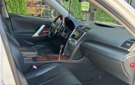 Toyota Camry, 2008 год, 1 300 000 рублей, 12 фотография