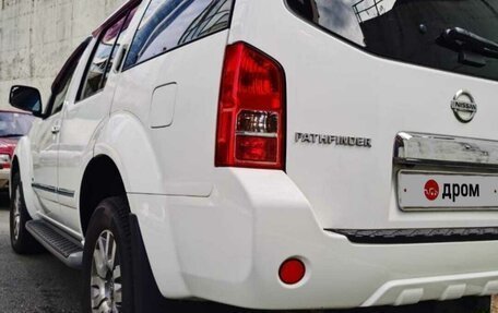 Nissan Pathfinder, 2010 год, 800 000 рублей, 2 фотография