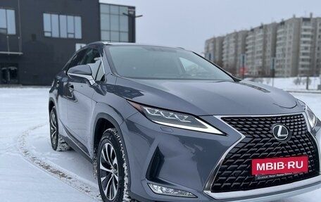 Lexus RX IV рестайлинг, 2021 год, 6 250 000 рублей, 2 фотография