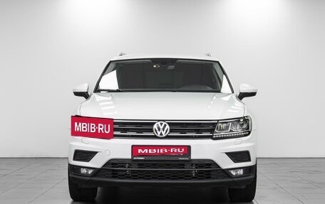 Volkswagen Tiguan II, 2018 год, 2 599 000 рублей, 3 фотография