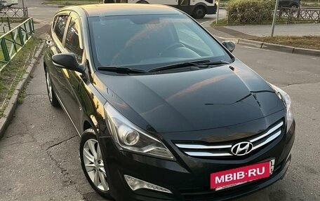 Hyundai Solaris II рестайлинг, 2015 год, 1 300 000 рублей, 1 фотография