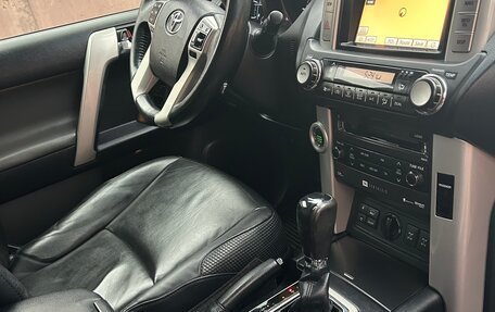 Toyota Land Cruiser Prado 150 рестайлинг 2, 2011 год, 3 000 000 рублей, 10 фотография