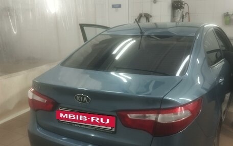 KIA Rio III рестайлинг, 2011 год, 1 000 000 рублей, 8 фотография