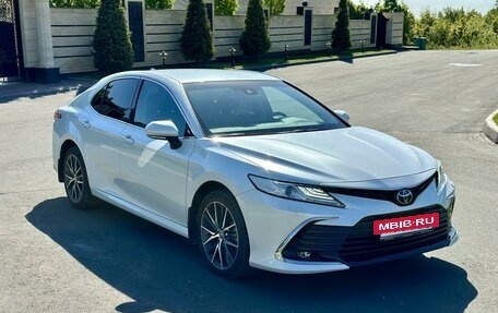 Toyota Camry, 2021 год, 4 550 000 рублей, 3 фотография