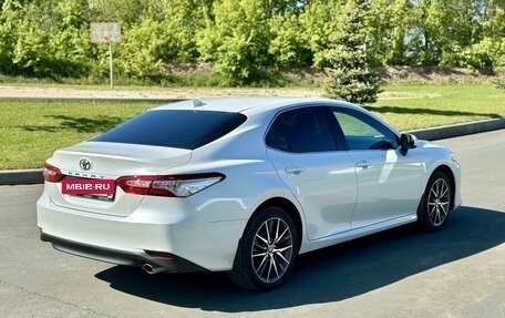 Toyota Camry, 2021 год, 4 550 000 рублей, 5 фотография