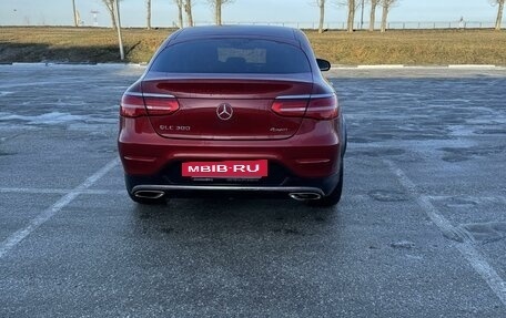 Mercedes-Benz GLC Coupe, 2017 год, 4 500 000 рублей, 5 фотография