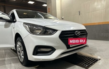 Hyundai Solaris II рестайлинг, 2017 год, 1 200 000 рублей, 8 фотография