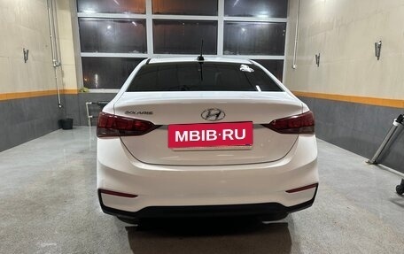 Hyundai Solaris II рестайлинг, 2017 год, 1 200 000 рублей, 3 фотография