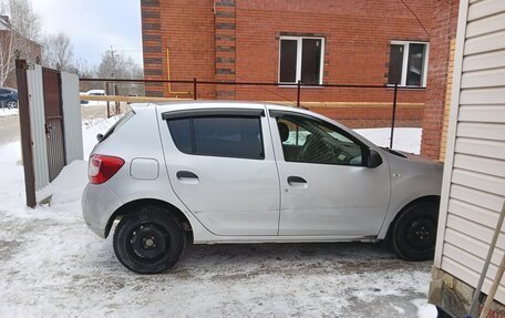 Renault Sandero II рестайлинг, 2015 год, 650 000 рублей, 4 фотография