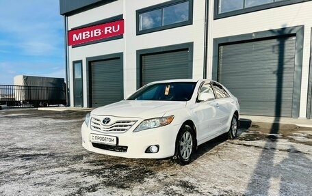 Toyota Camry, 2011 год, 1 649 000 рублей, 2 фотография