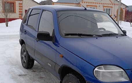 Chevrolet Niva I рестайлинг, 2005 год, 385 000 рублей, 2 фотография