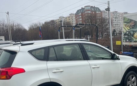 Toyota RAV4, 2015 год, 2 080 000 рублей, 4 фотография