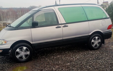 Toyota Estima III рестайлинг -2, 1996 год, 560 000 рублей, 3 фотография