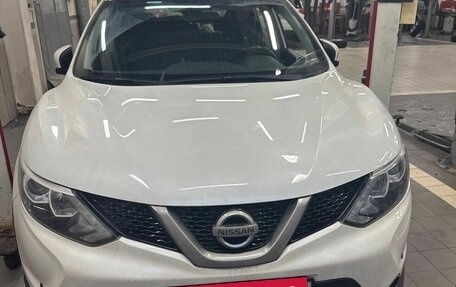 Nissan Qashqai, 2017 год, 1 556 000 рублей, 2 фотография