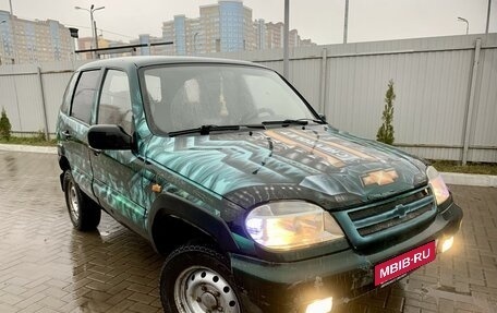 Chevrolet Niva I рестайлинг, 2003 год, 275 000 рублей, 1 фотография