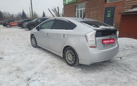 Toyota Prius, 2011 год, 1 110 000 рублей, 6 фотография