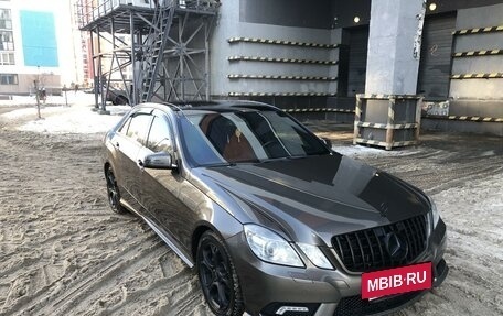 Mercedes-Benz E-Класс, 2010 год, 2 300 000 рублей, 4 фотография