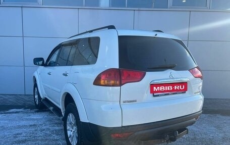 Mitsubishi Pajero Sport II рестайлинг, 2012 год, 1 600 000 рублей, 7 фотография