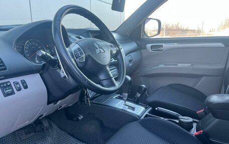 Mitsubishi Pajero Sport II рестайлинг, 2012 год, 1 600 000 рублей, 11 фотография