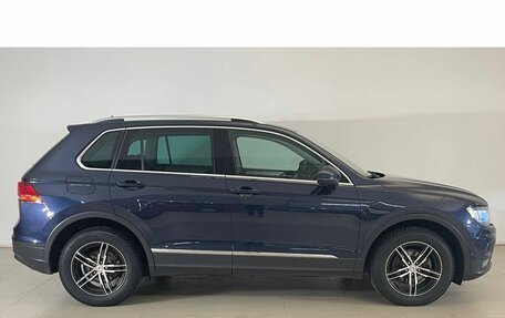 Volkswagen Tiguan II, 2017 год, 2 345 000 рублей, 8 фотография