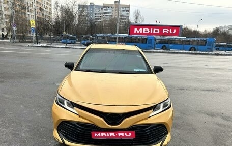 Toyota Camry, 2020 год, 1 500 000 рублей, 1 фотография