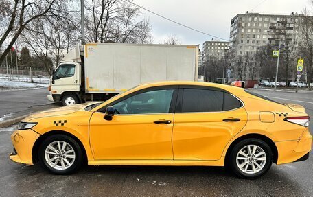 Toyota Camry, 2020 год, 1 500 000 рублей, 4 фотография