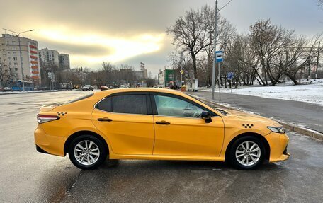 Toyota Camry, 2020 год, 1 500 000 рублей, 8 фотография