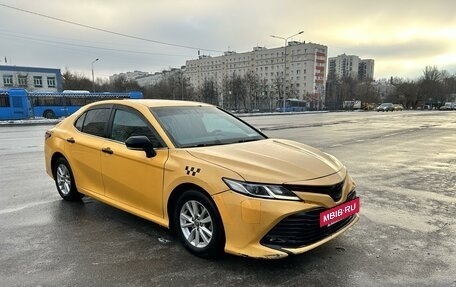 Toyota Camry, 2020 год, 1 500 000 рублей, 2 фотография