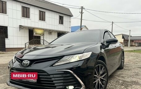 Toyota Camry, 2018 год, 2 790 000 рублей, 2 фотография