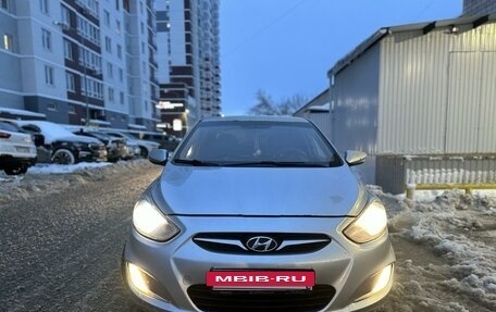 Hyundai Solaris II рестайлинг, 2011 год, 599 000 рублей, 2 фотография