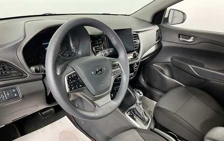 Hyundai Solaris II рестайлинг, 2021 год, 1 599 000 рублей, 11 фотография