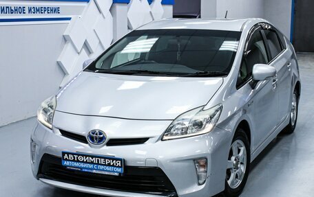 Toyota Prius, 2013 год, 1 388 000 рублей, 4 фотография