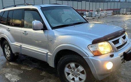 Mitsubishi Pajero III рестайлинг, 2005 год, 800 000 рублей, 3 фотография