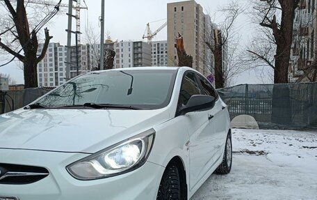 Hyundai Solaris II рестайлинг, 2014 год, 860 000 рублей, 12 фотография