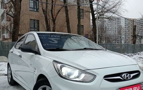 Hyundai Solaris II рестайлинг, 2014 год, 860 000 рублей, 9 фотография