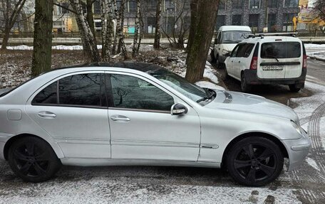 Mercedes-Benz C-Класс, 2001 год, 680 000 рублей, 2 фотография